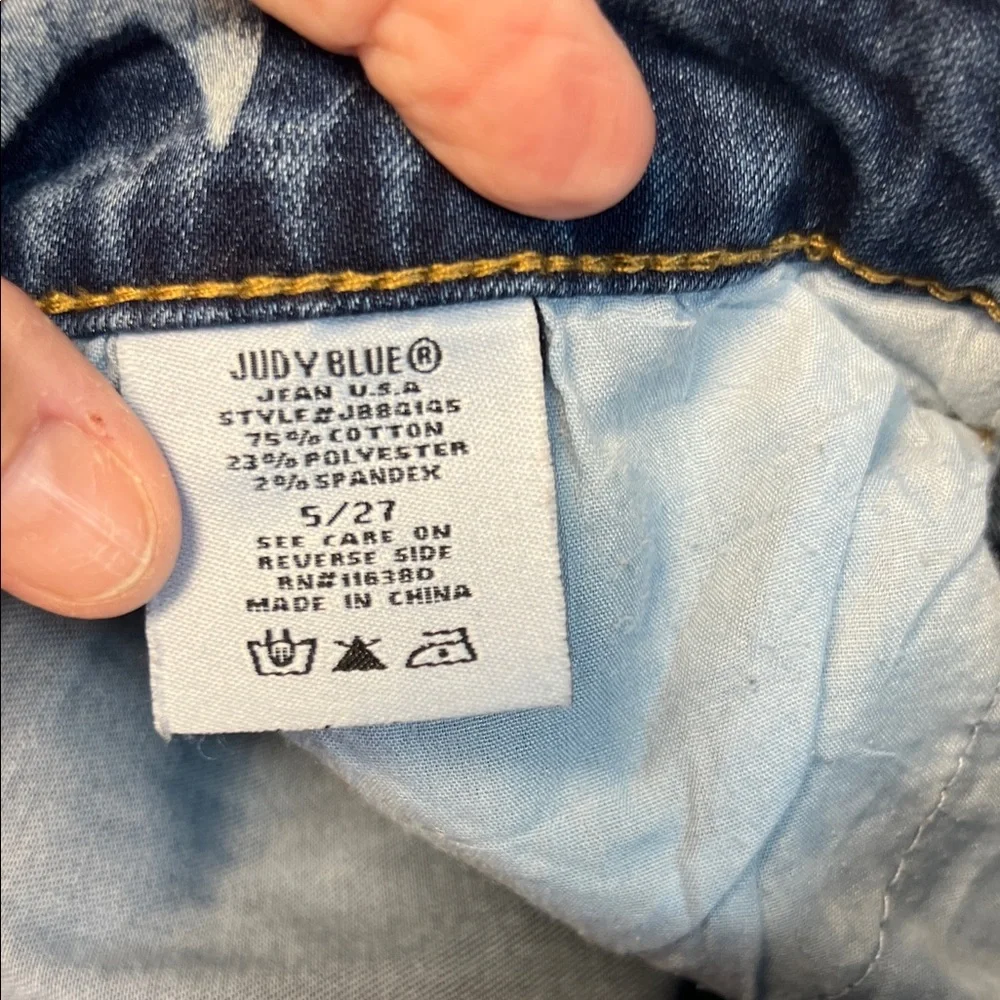 Judy Blue Star-Patterned‎ Blue Jeans - Picture 8 of 11